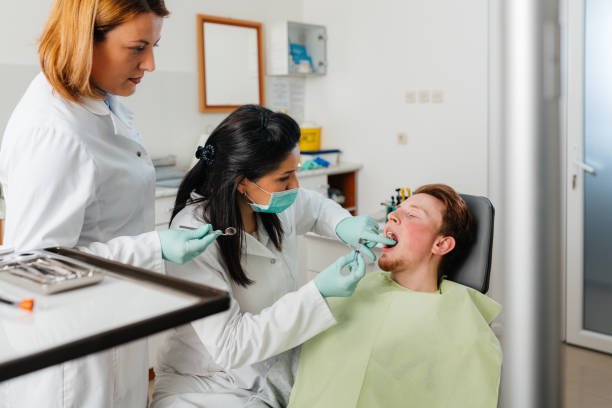Best Emergency Dental Extractions in Vandercook Lake, MI